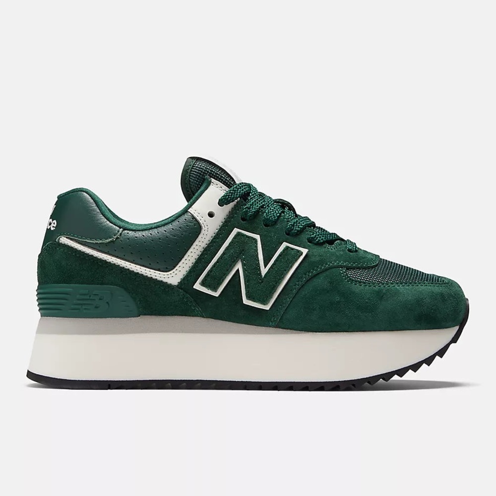 Size 8 women’s new balance 574